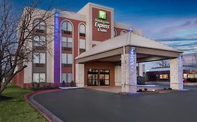 Holiday Inn Express Hotel & Suites Bentonville By Ihg